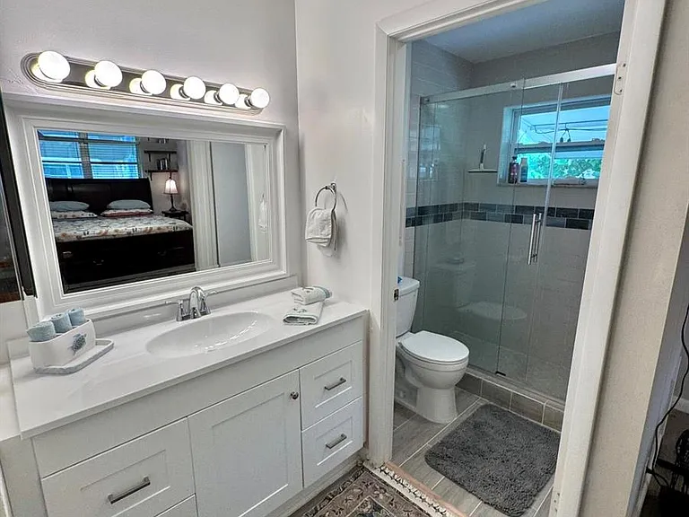 1342 High Point Way #D — Photo 16