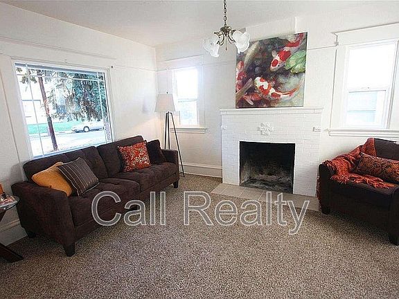 3rd image of 1419 E 11th Ave
