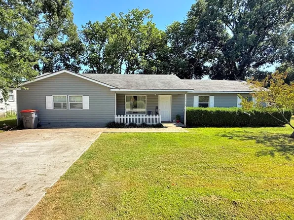 1518 80th St NW, Grove, OK 74344