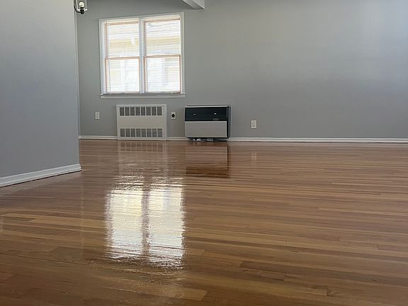 4th image of 1570 Murray St Floor 2