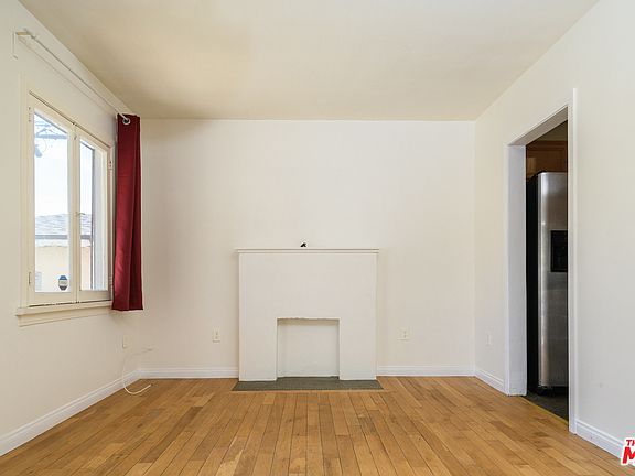 5th image of 1823 Delaware Ave