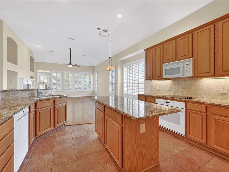 3500 Christopher Ln — Photo 10