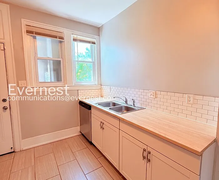 9429 Brush St #2B — Photo 4