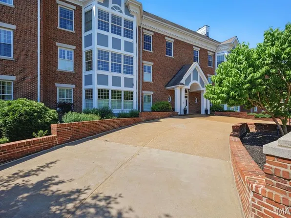 450 E Lockwood Ave APT 103, Saint Louis, MO 63119