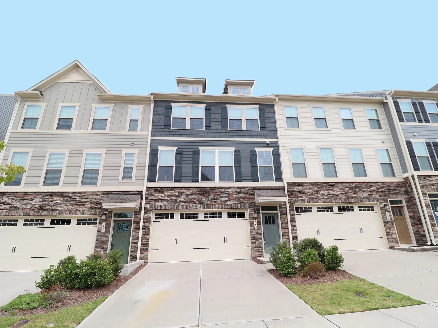 Stylish Townhome in West Cary Available Immediately — Photo 1