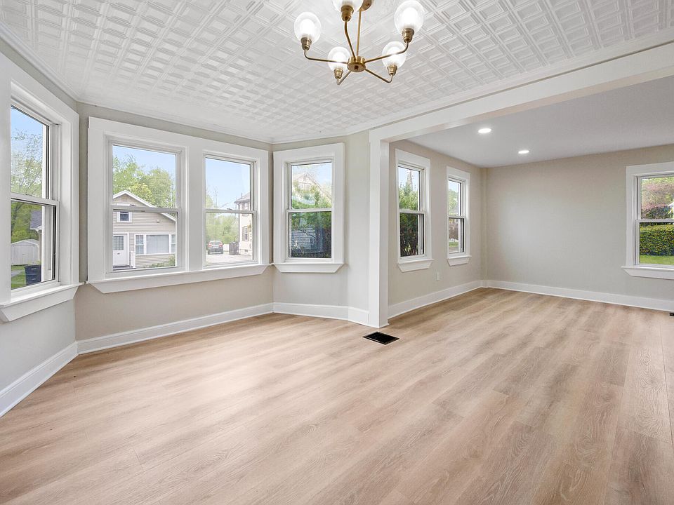 1st image of 50 14th Street