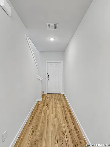 4 bed, 2.5 bath, 1890 sqft, $2,300 — Photo 3