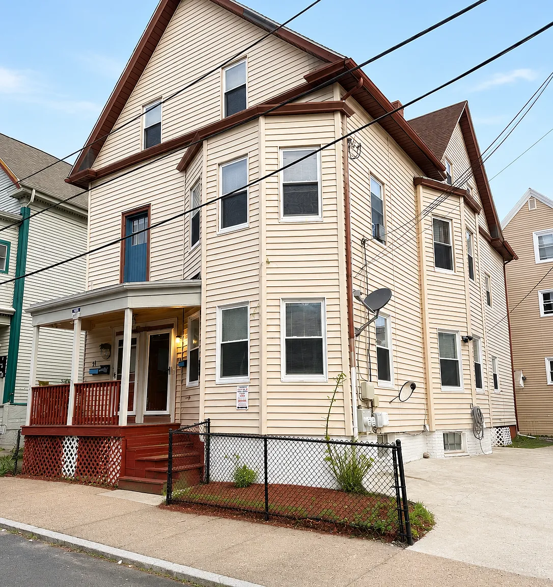 19 Emmett St — Photo 1