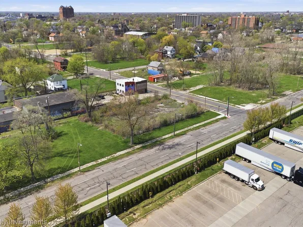 5957 Rosa Parks Blvd, Detroit, MI 48208