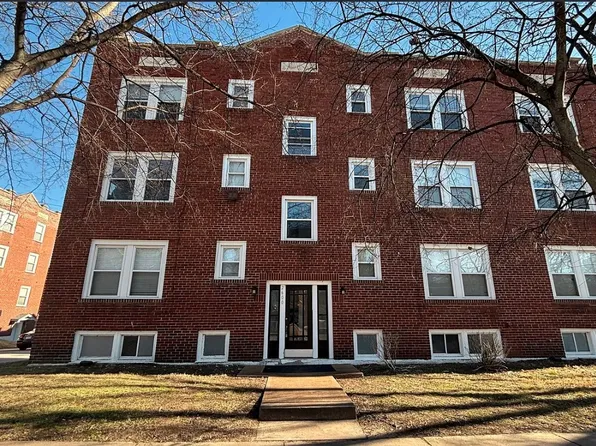 2600 Bellevue Ave APT D, Maplewood, MO 63143