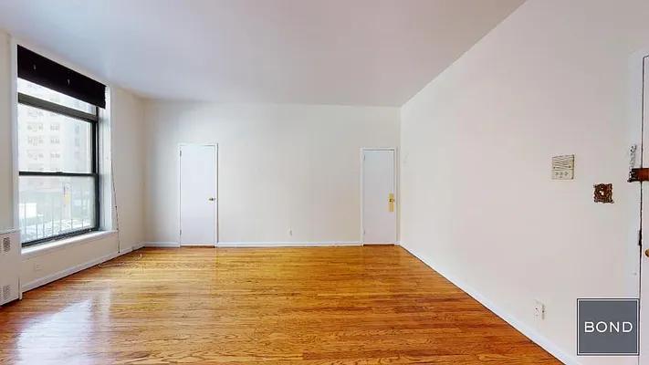 Rented by Bond New York | media 16