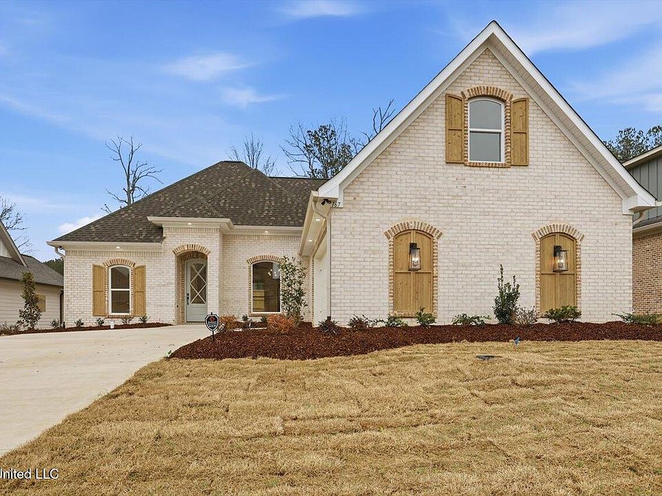 1st image of 167 Bronson Bnd