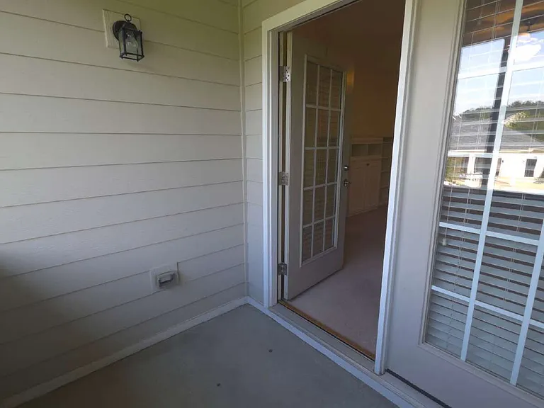 321 Gallery Dr #202 — Photo 68