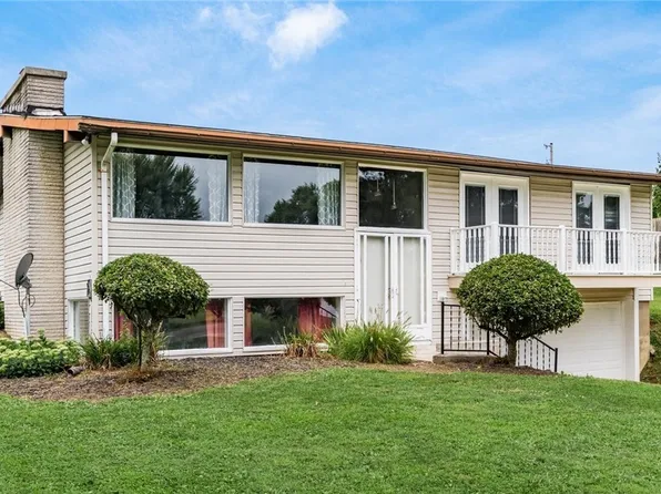 2650 Carlton Dr, Dresden, OH 43821