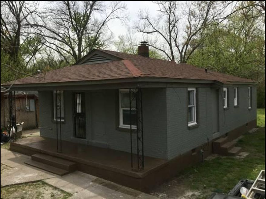 1st image of 1371 Hyde Park Blvd