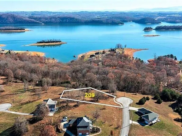 209 Woodstock Dr, Rutledge, TN 37861