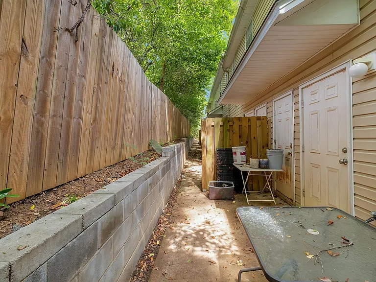 241 Dixie Dr #103 — Photo 22