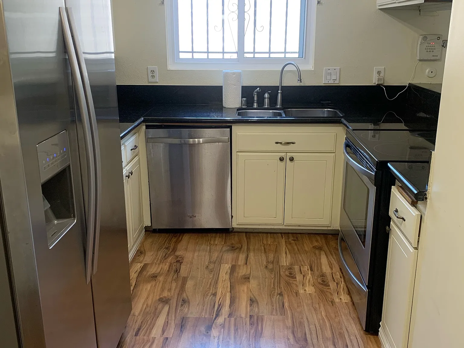 439 Bluffview Road - 1 — Photo 4