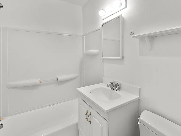 4570 Macarthur Blvd NW #107 — Photo 18