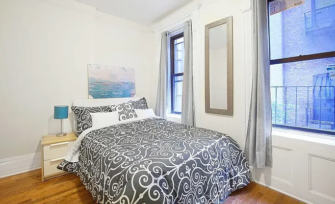 Rented by Avenues Real Estate | media 8