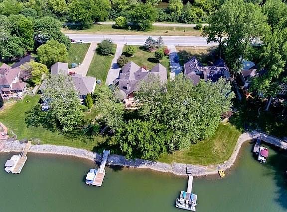 3rd image of 5812 E Fall Creek Parkway North Dr #N