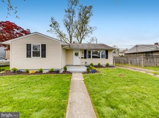 708 Griffith Rd, Glen Burnie, MD 21061