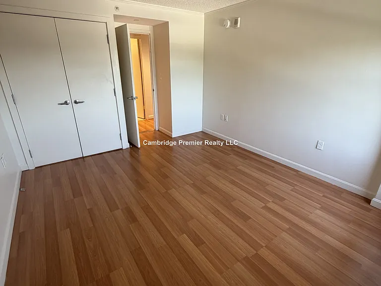 281 Harvard St #43 — Photo 11