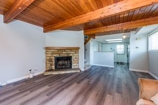 4th image of 525 Meadow Green Ln