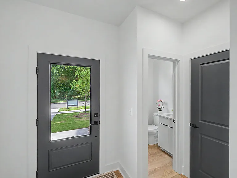 6717 Tracy Ave — Photo 19