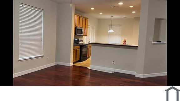 4th image of 211 Mulberry Dr