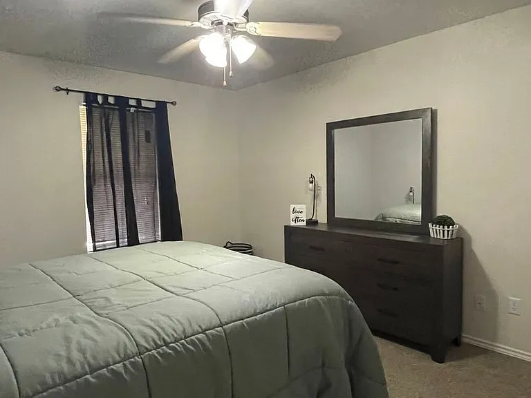Shadow Park Apartments — Photo 49