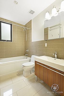 5th image of 125 Lexington Ave APT 2B