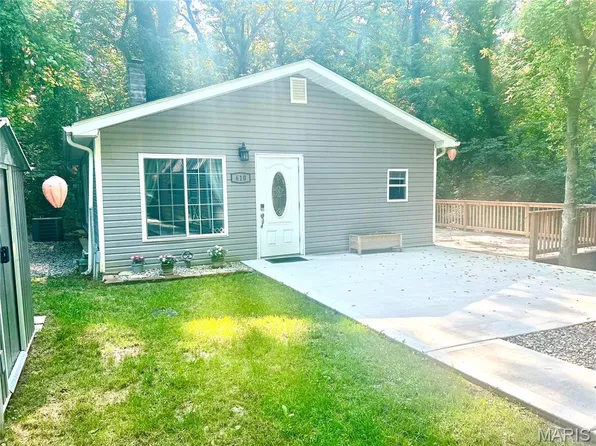 610 Saint Clair Rd, Fairview Heights, IL 62208