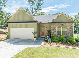 3905 Sea Ct, Gainesville, GA 30501