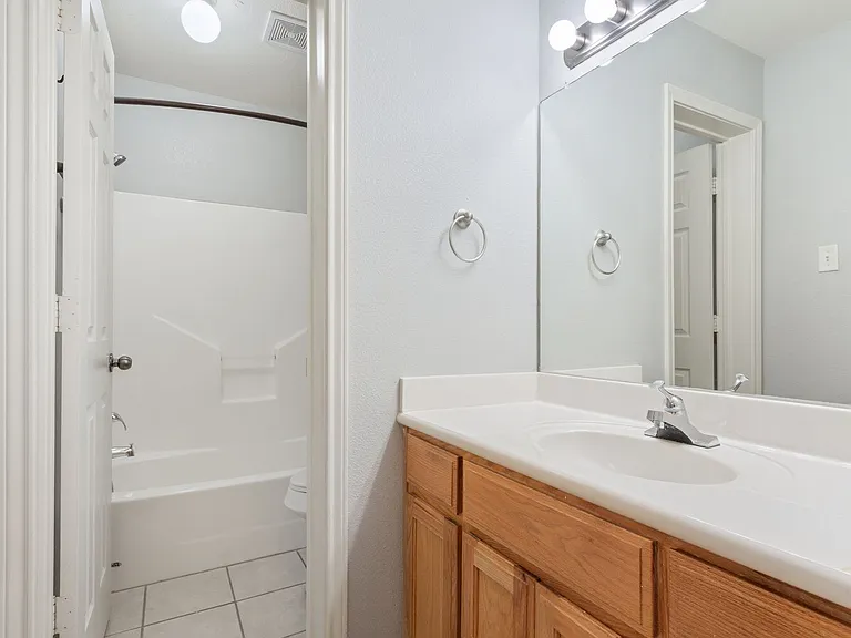 10316 Hyacinth Ln #B — Photo 15