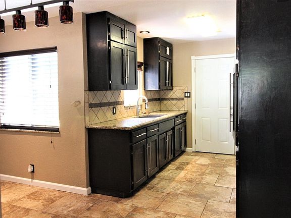 3rd image of 1722 S Recreation Ave