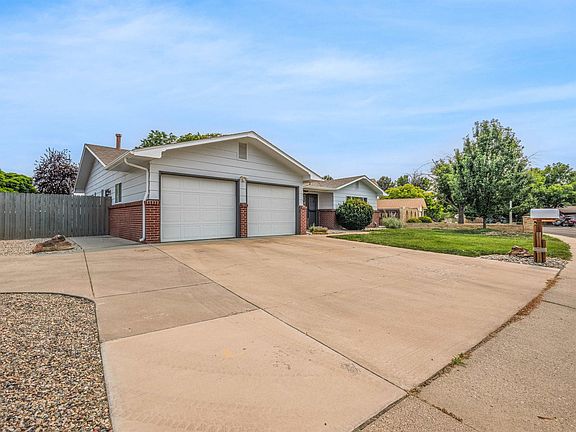 3rd image of 1753 Ridge Dr