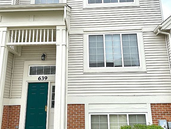5th image of 639 S Rosehall Ln