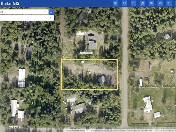 2641 Diamond St, North Pole, AK 99705