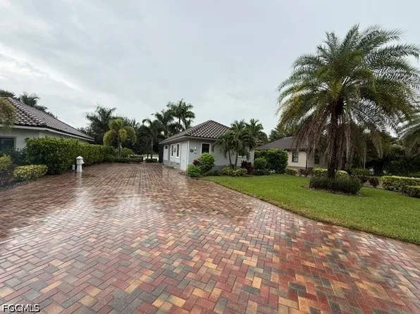 13607 Golden Palms Cir, Fort Myers, FL 33913