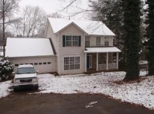 9724 Clearwater Dr, Knoxville, TN 37923