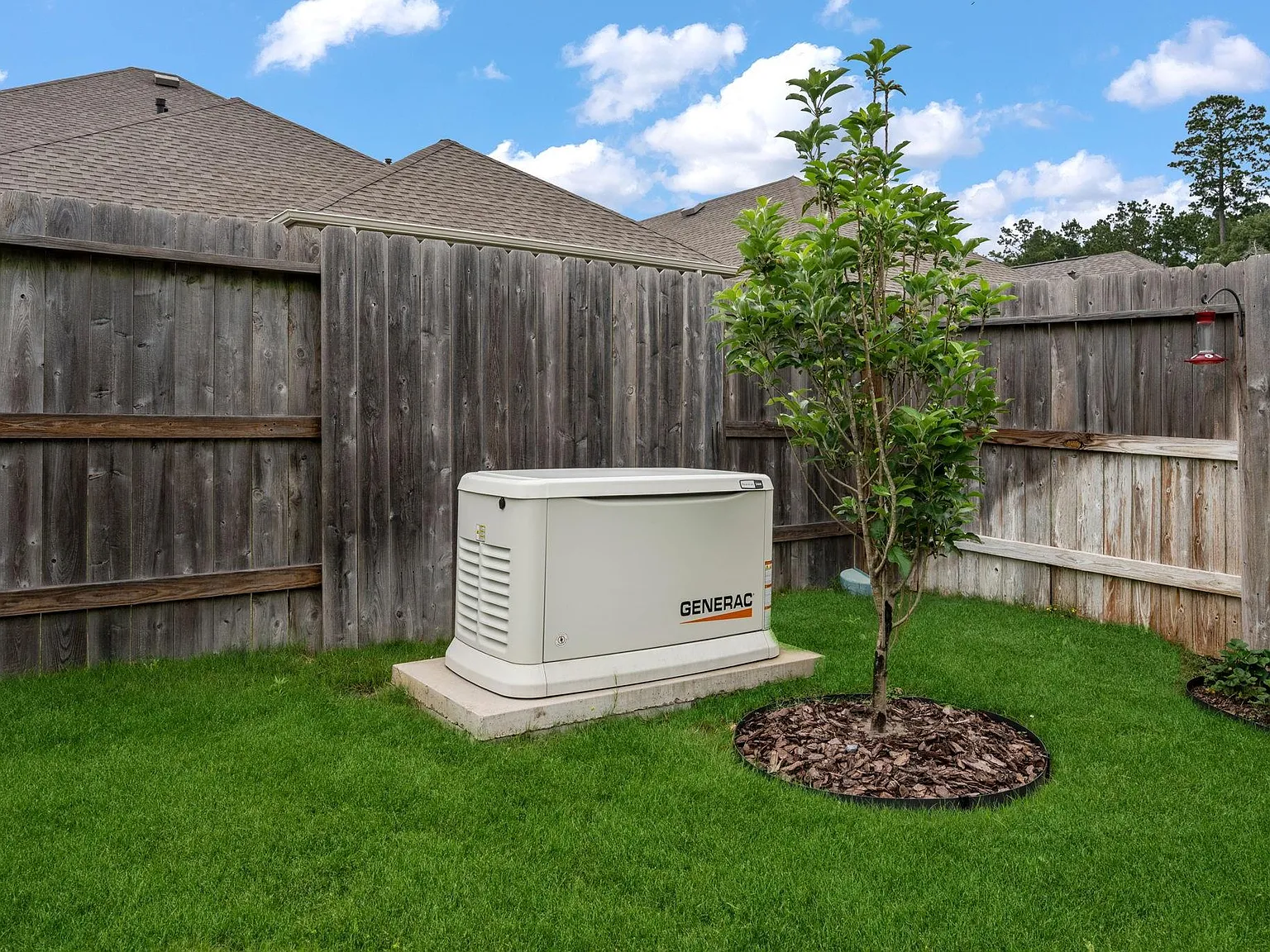 4 bed, 3.0 bath, 1941 sqft, $2,850 — Photo 4