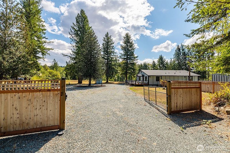 3rd image of 11911 Reiner Road