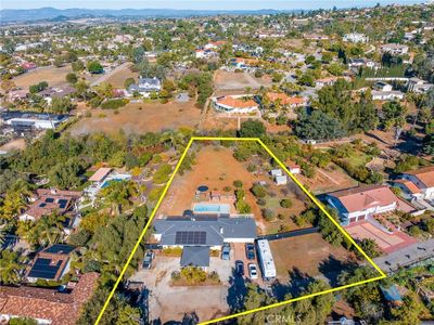1768 Queens Way, Vista, CA, 92084