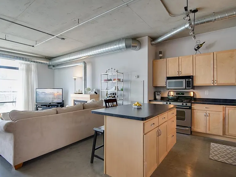 720 N 4th St #512 — Photo 6