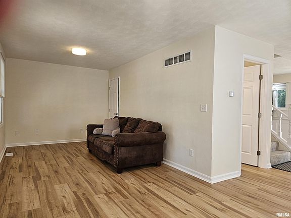 5th image of 10431 W Prince Valiant Ct