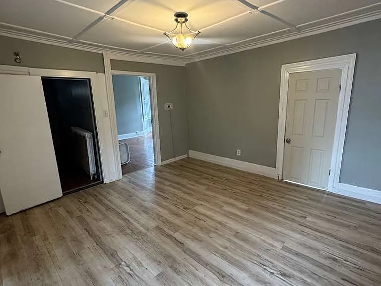 305 Jackson St #1 — Photo 12