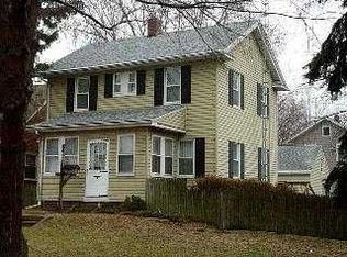 3004 Starr Ave, Oregon, OH 43616