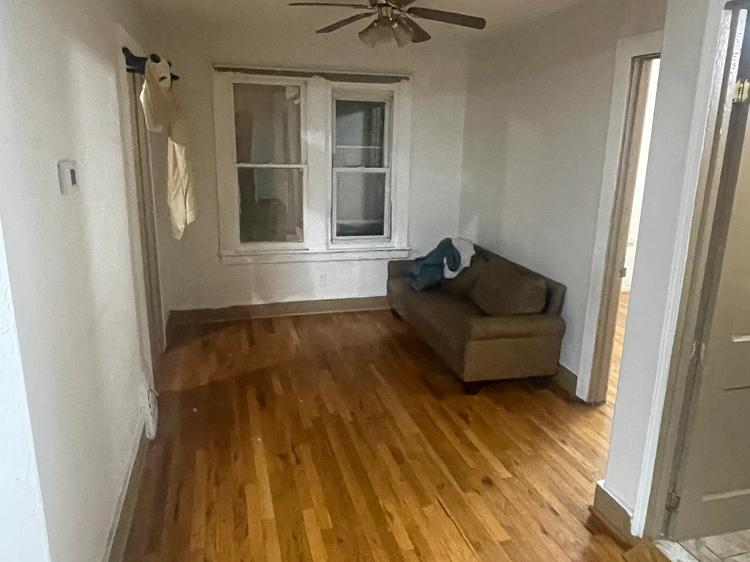 2 bed, 900 sqft, $950 — Photo 3