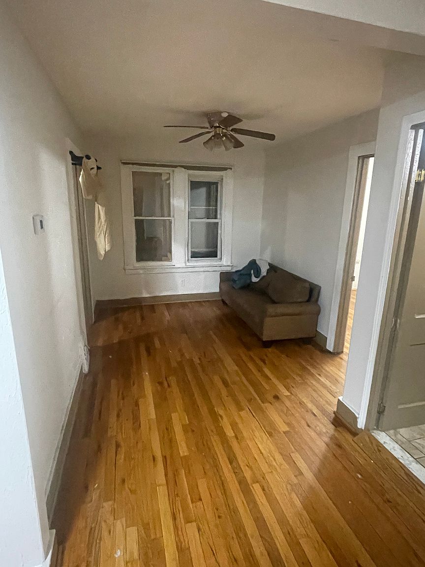 14264 Lithgow St Apt 1, photo 3